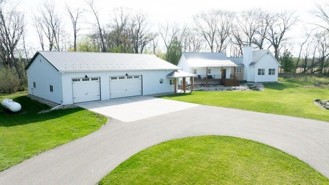 N4227 Christopher Road, Rio, WI 53960