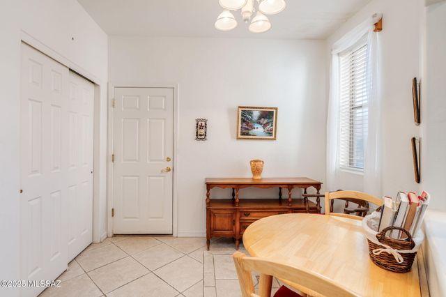 1224 N Laramie Lane, Green Valley, AZ 85614