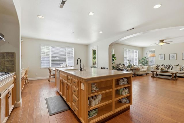 7121 Eagle Ridge Drive, Gilroy, CA 95020
