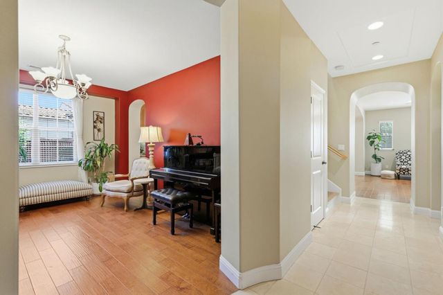 7121 Eagle Ridge Drive, Gilroy, CA 95020