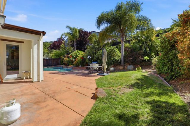 7121 Eagle Ridge Drive, Gilroy, CA 95020