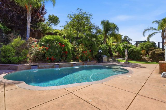 7121 Eagle Ridge Drive, Gilroy, CA 95020