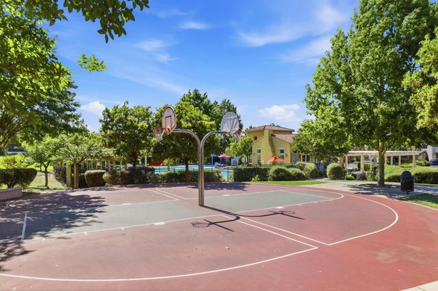 7121 Eagle Ridge Drive, Gilroy, CA 95020