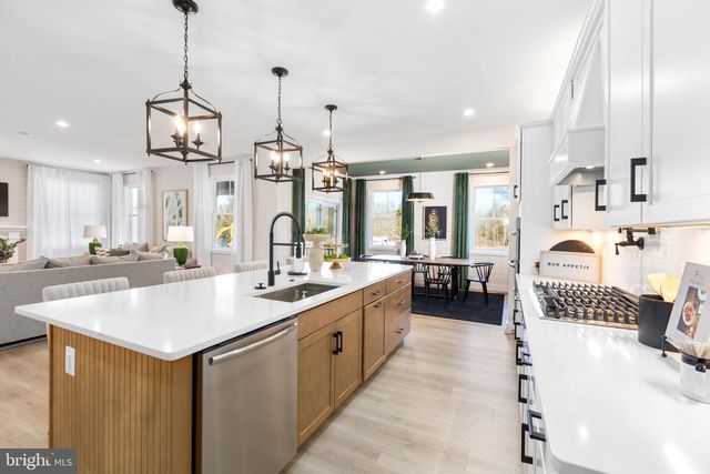 2214 KAREN TER, Fredericksburg, VA 22405