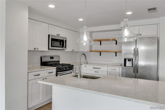 40 Waterfront Circle 306, Buffalo, NY 14202