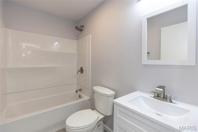 2266 Starling Airport Road, Arnold, MO 63010