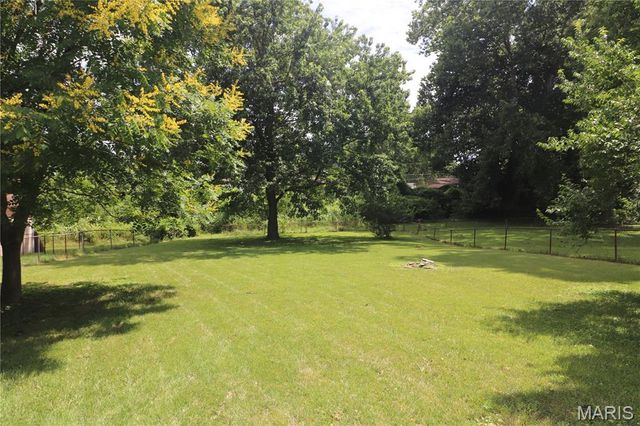 2266 Starling Airport Road, Arnold, MO 63010