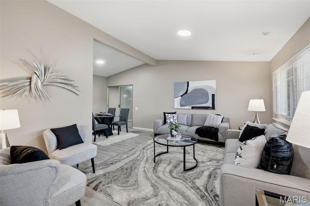 3145 Parker Road, Florissant, MO 63033