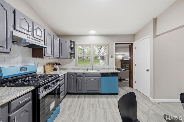 3145 Parker Road, Florissant, MO 63033