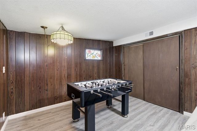3145 Parker Road, Florissant, MO 63033