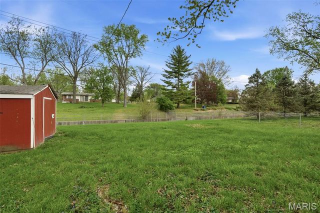 3145 Parker Road, Florissant, MO 63033