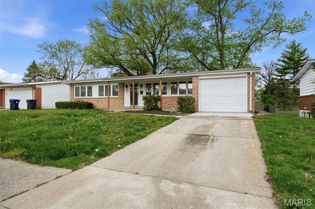 3145 Parker Road, Florissant, MO 63033