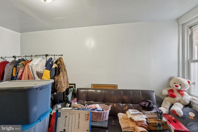 1143 WHITMAN AVE, Camden, NJ 08104