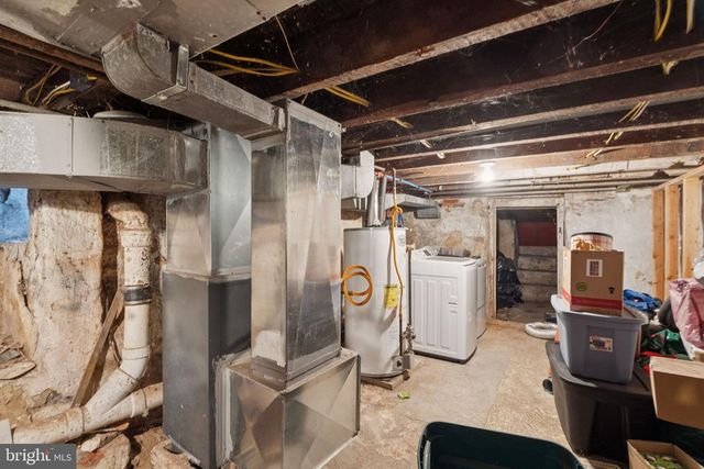 1143 WHITMAN AVE, Camden, NJ 08104