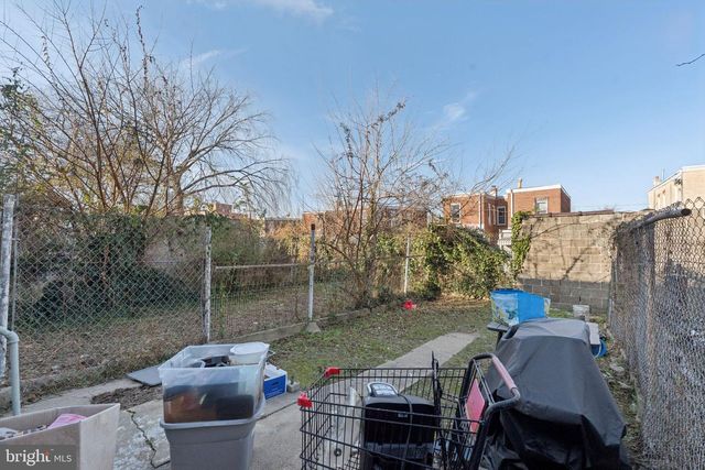 1143 WHITMAN AVE, Camden, NJ 08104