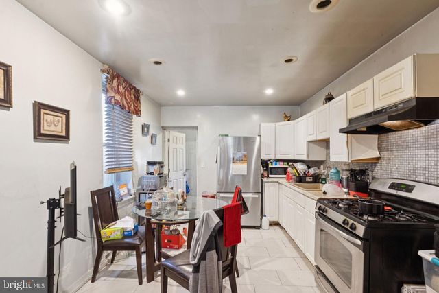 1143 WHITMAN AVE, Camden, NJ 08104