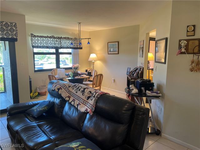 1536 Mainsail DR 7, Naples, FL 34114