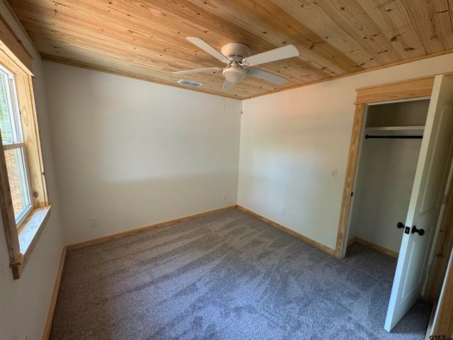 21084 County Road 4147, Lindale, TX 75771