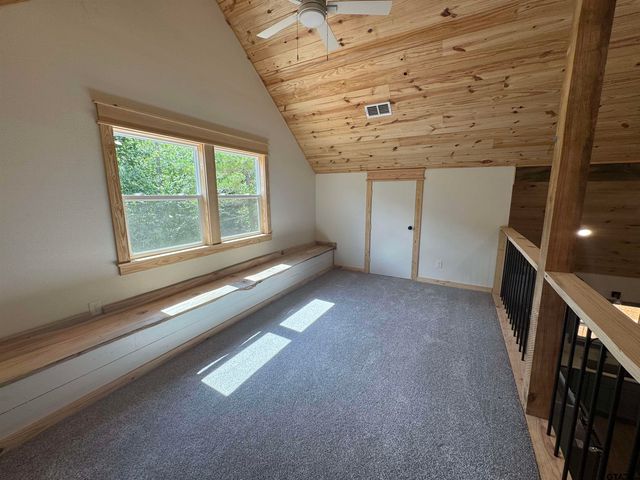 21084 County Road 4147, Lindale, TX 75771