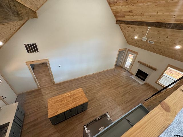 21084 County Road 4147, Lindale, TX 75771