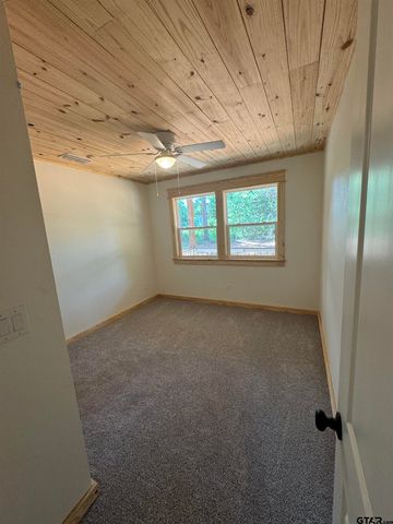 21084 County Road 4147, Lindale, TX 75771