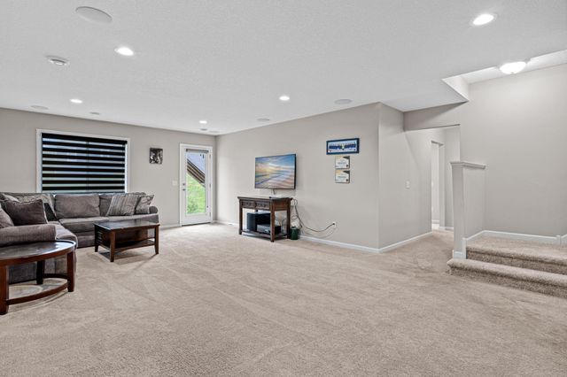 18219 July Court, Lakeville, MN 55044