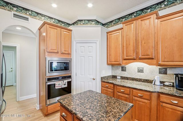 725 PINEY Place, Jacksonville, FL 32259