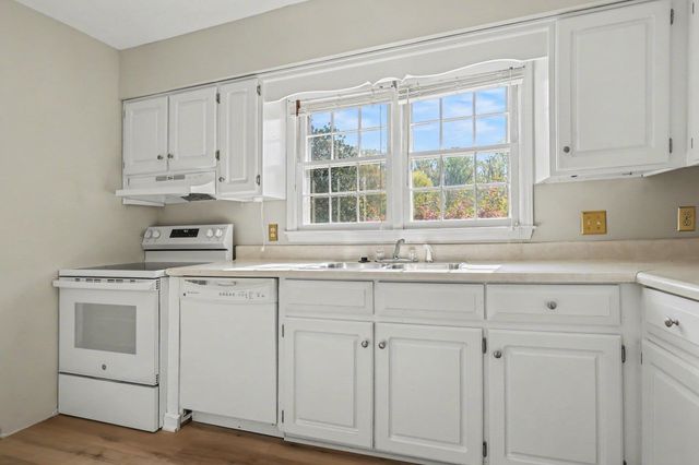 34 Summercreek Drive, Spartanburg, SC 29307