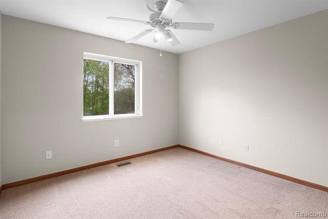 3195 Sandpoint Drive, Brighton, MI 48114