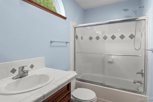 3195 Sandpoint Drive, Brighton, MI 48114
