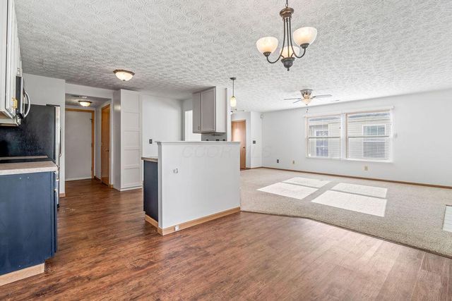 2147 Shortcreek Road, Hilliard, OH 43026