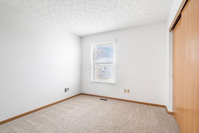 2147 Shortcreek Road, Hilliard, OH 43026