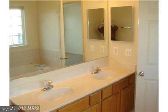643 MCLEARY SQ SE, Leesburg, VA 20175