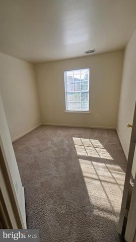 643 MCLEARY SQ SE, Leesburg, VA 20175