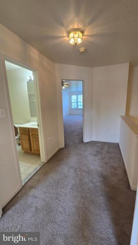 643 MCLEARY SQ SE, Leesburg, VA 20175