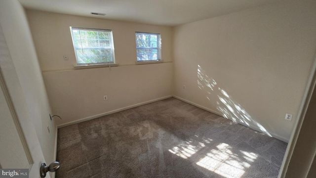 643 MCLEARY SQ SE, Leesburg, VA 20175