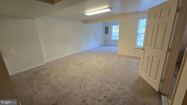 643 MCLEARY SQ SE, Leesburg, VA 20175
