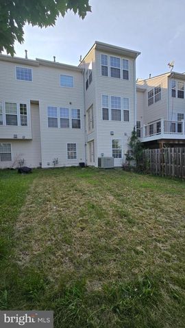 643 MCLEARY SQ SE, Leesburg, VA 20175