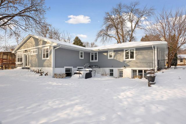 4917 Lantana Lane, Edina, MN 55435