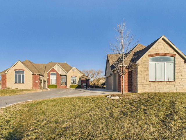 7972 E Caribou Pl, Bel Aire, KS 67226