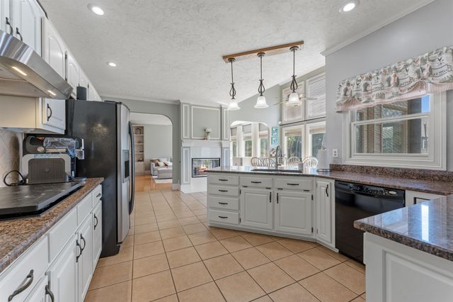 739 LANCELOT CV, Collierville, TN 38017