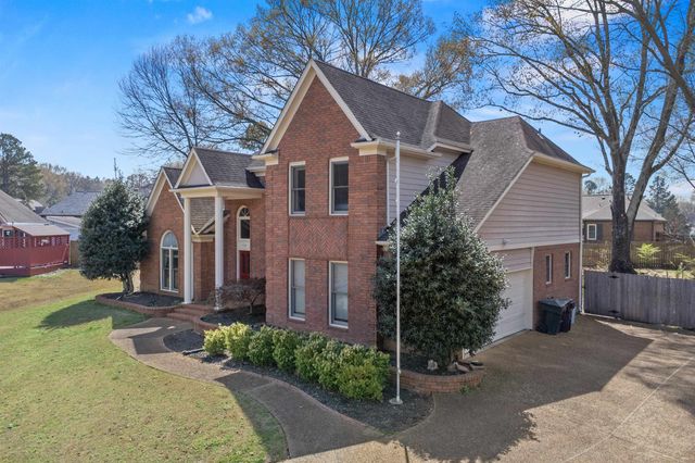 739 LANCELOT CV, Collierville, TN 38017