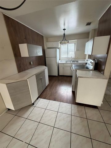 5861 CURRY FORD ROAD 12, Orlando, FL 32822