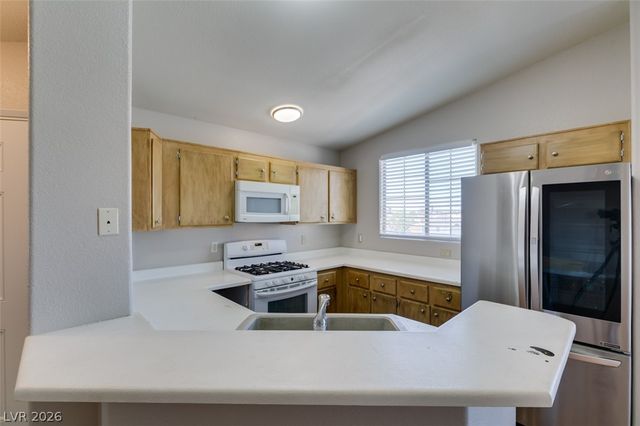 1881 West Alexander Road 2062, North Las Vegas, NV 89032