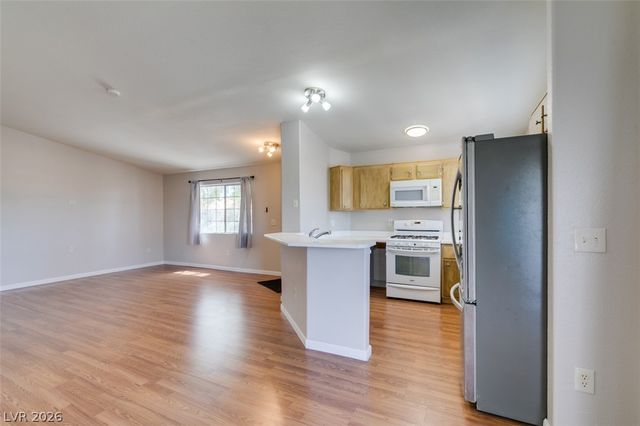 1881 West Alexander Road 2062, North Las Vegas, NV 89032