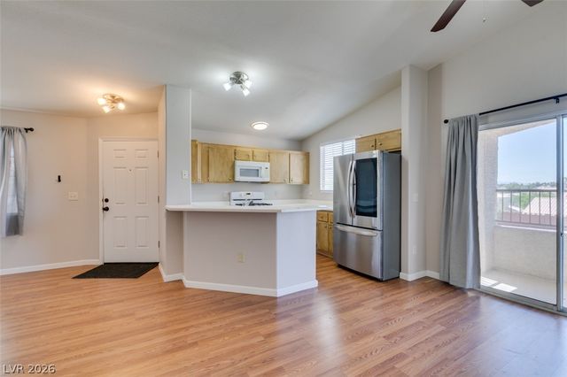 1881 West Alexander Road 2062, North Las Vegas, NV 89032