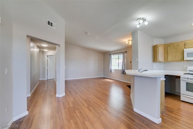 1881 West Alexander Road 2062, North Las Vegas, NV 89032