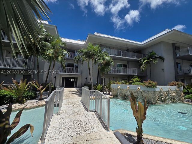 7401 SW 82nd St 201S, Miami, FL 33143
