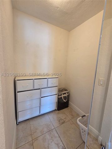 7401 SW 82nd St 201S, Miami, FL 33143