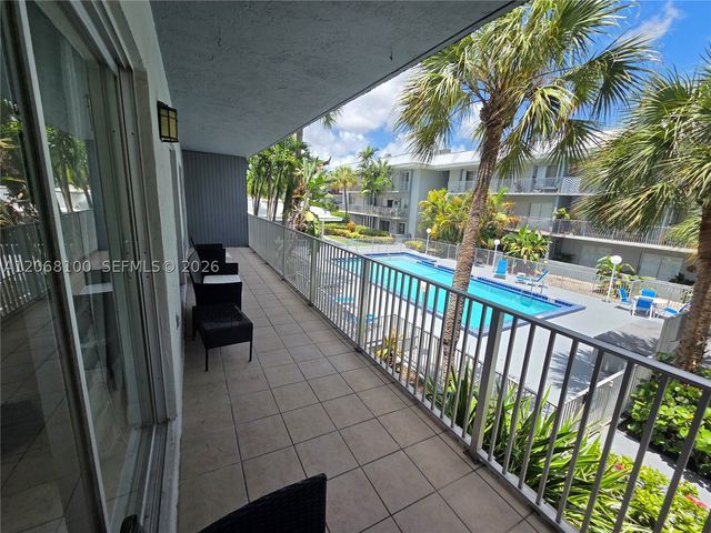 7401 SW 82nd St 201S, Miami, FL 33143